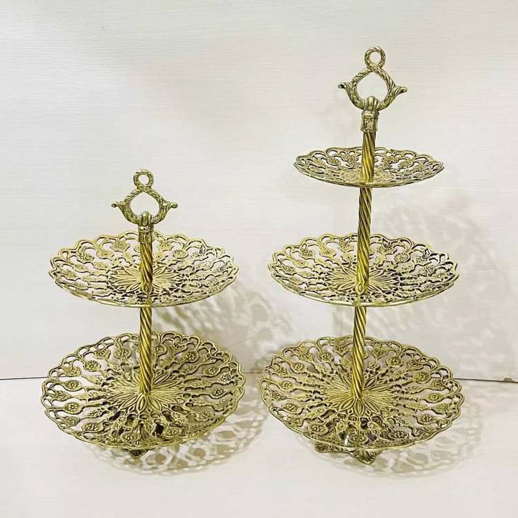 شیرینی خوری طبقه ای