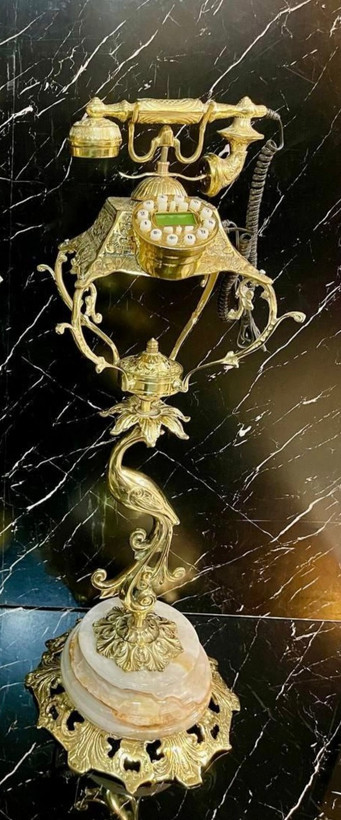 تلفن ایستاده ستون طاووس پایه سنگی